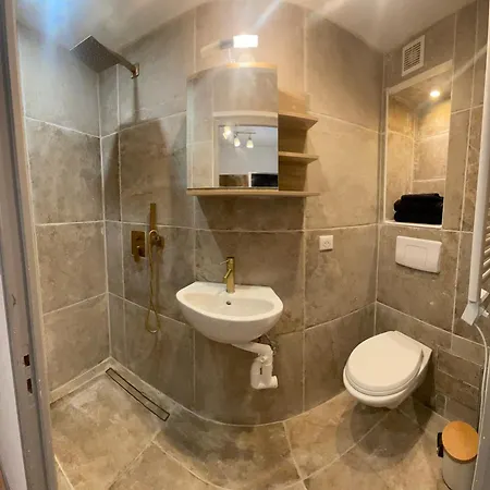 Strasbourg Petit Cocon Emplacement Ideal Centre Ville, Place De Pierre Rdc 25M2 Exterior photo