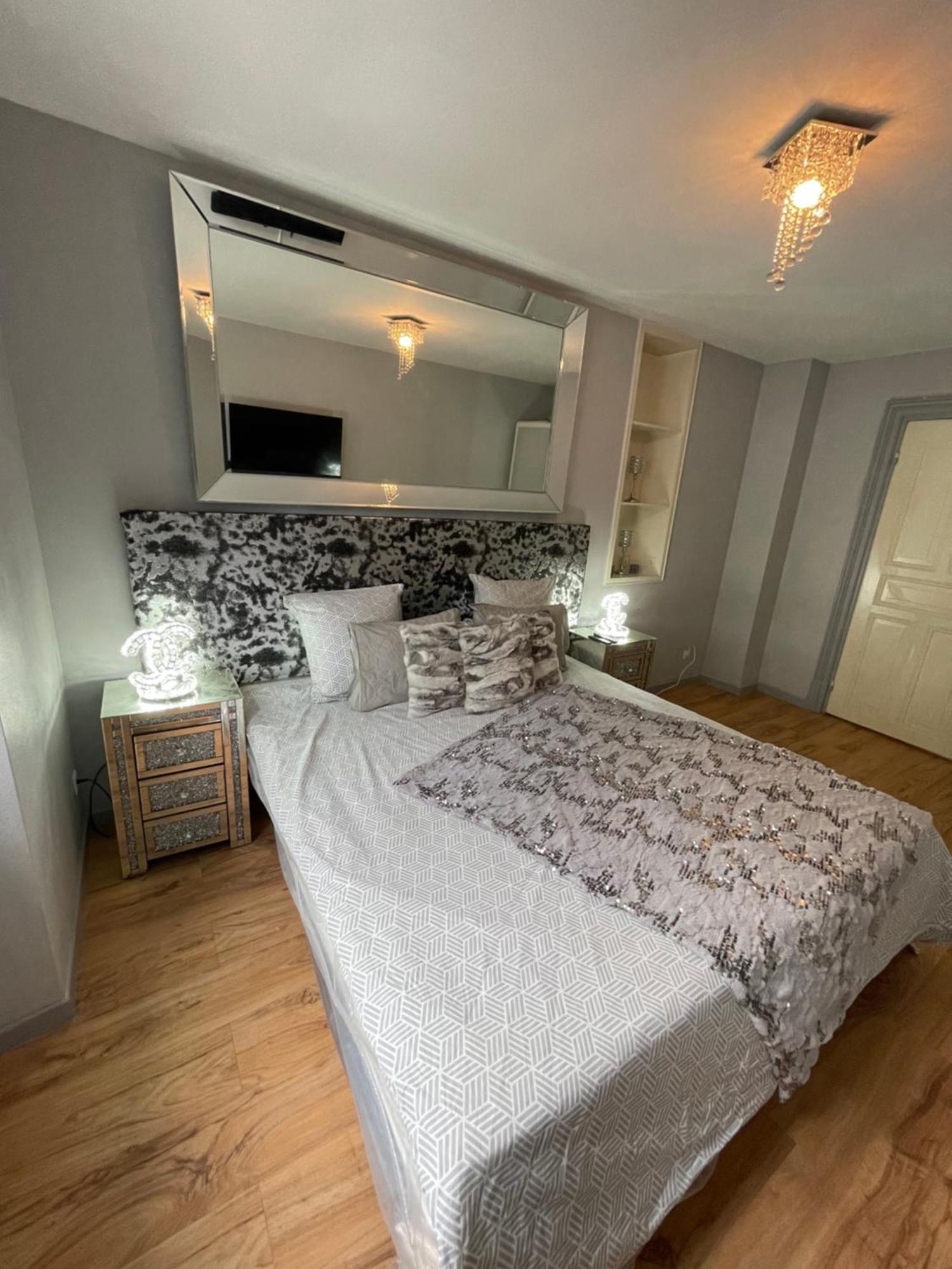 Petit Cocon Emplacement Ideal Centre Ville, Place De Pierre Rdc 25m2 Estrasburgo